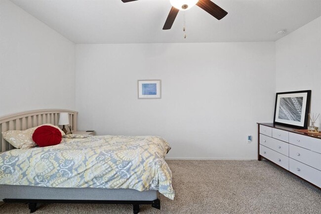 Building Photo - 7116 Spirit Hill Rd