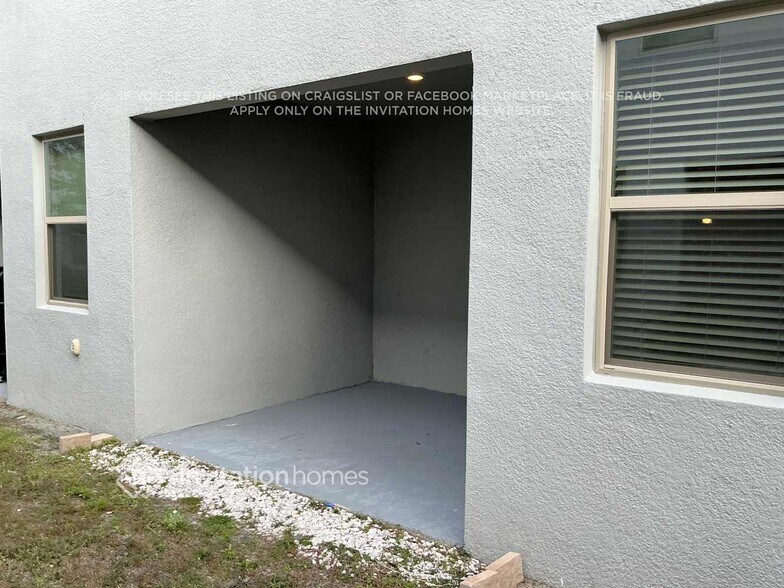 Building Photo - 2887 Gridiron Garden Isle