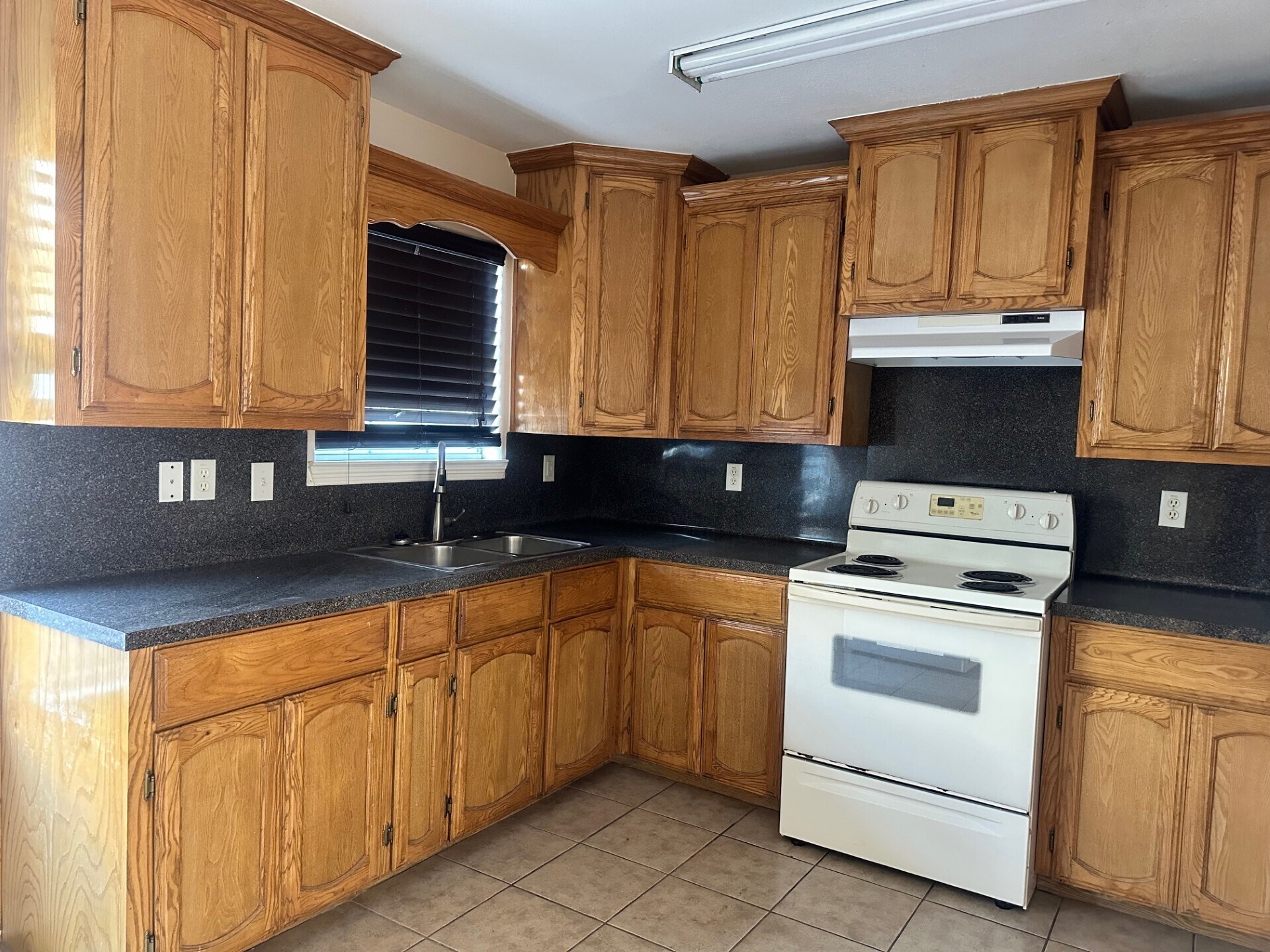 Building Photo - 4501 N 25th Ln