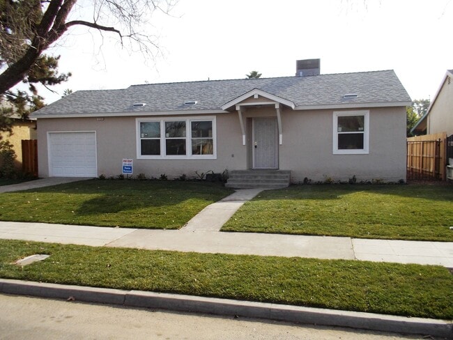 Primary Photo - 2126 E Normal Ave