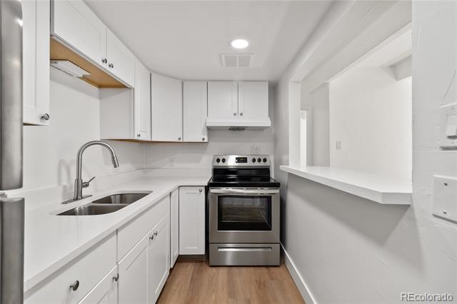 Building Photo - 2525 S Dayton Way