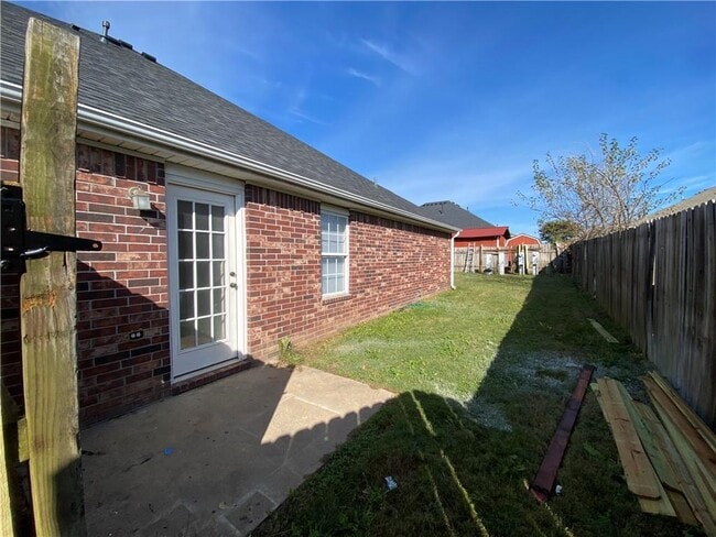 Building Photo - 1622 Tolleson Loop