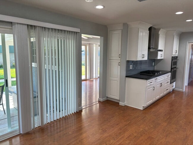 Building Photo - NICE 2 Bedroom Home with Large Enclosed Ya...