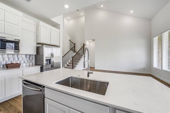 Building Photo - 31111 Marlow Mnr Ct