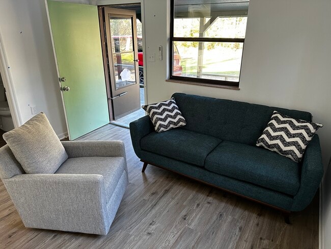 Building Photo - 2512 Legion Dr