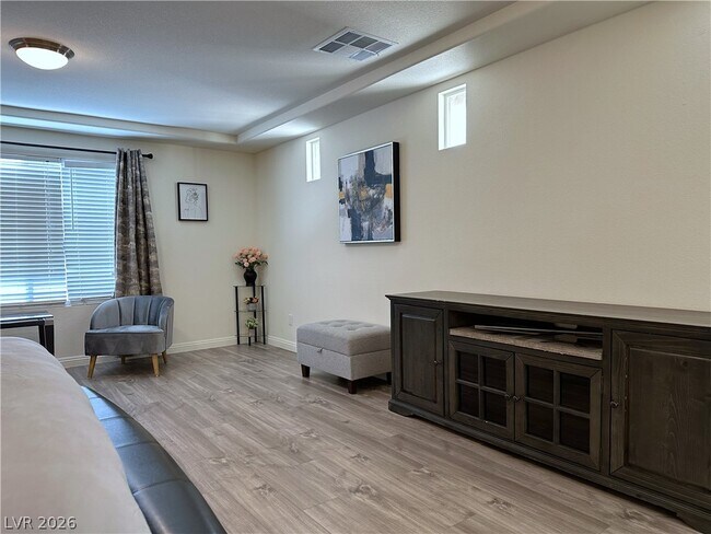 Building Photo - 8573 Silver Coast St
