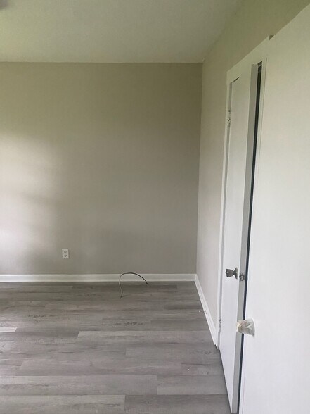 Building Photo - 125 Trio Ln