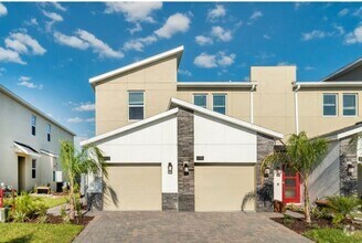 Building Photo - BEAUTIFUL CHAMPIONS GATE 2 BED 2 BATH COND...
