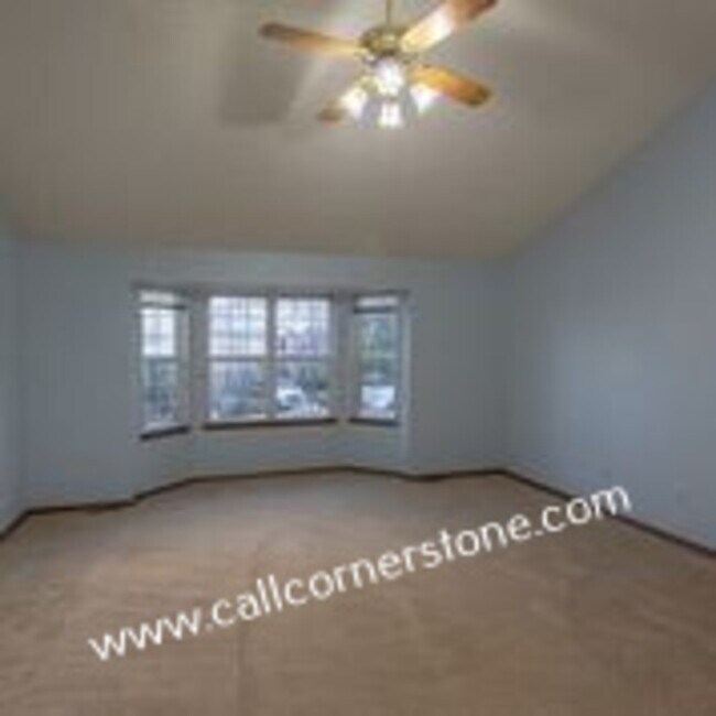 Building Photo - 630 Fernglen Ct