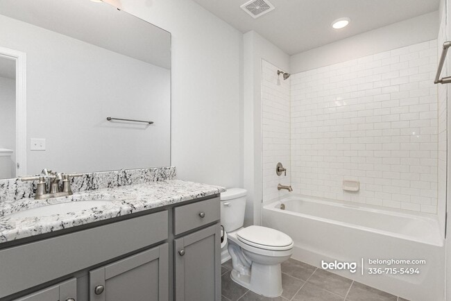 Building Photo - 1425 Rhodes Pond St