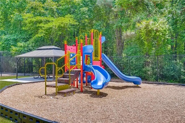 Building Photo - 2254 Caneridge Trail SW