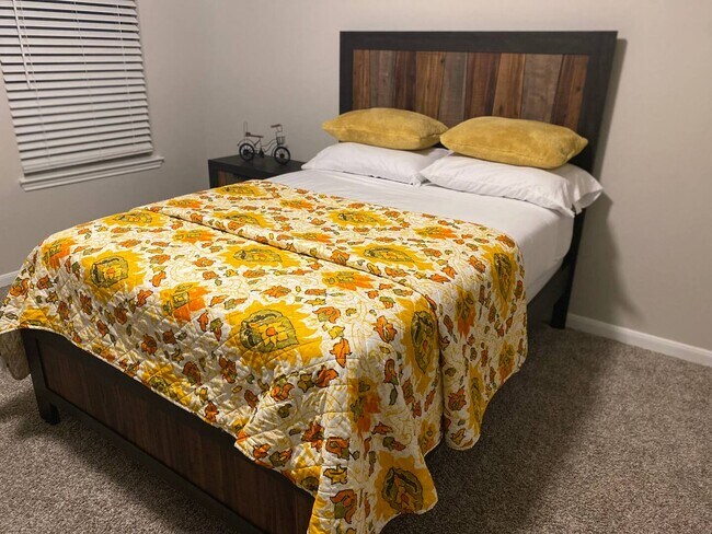 Building Photo - 1011 Bayou Meadow Dr