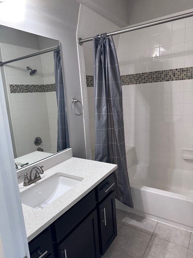 Building Photo - 5820 Bryan Pkwy