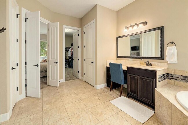 Building Photo - 120 Camp Verde Dr