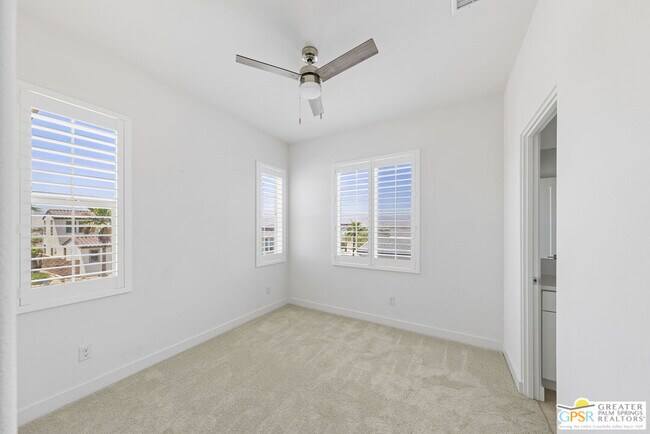 Building Photo - 35935 Hinksey St