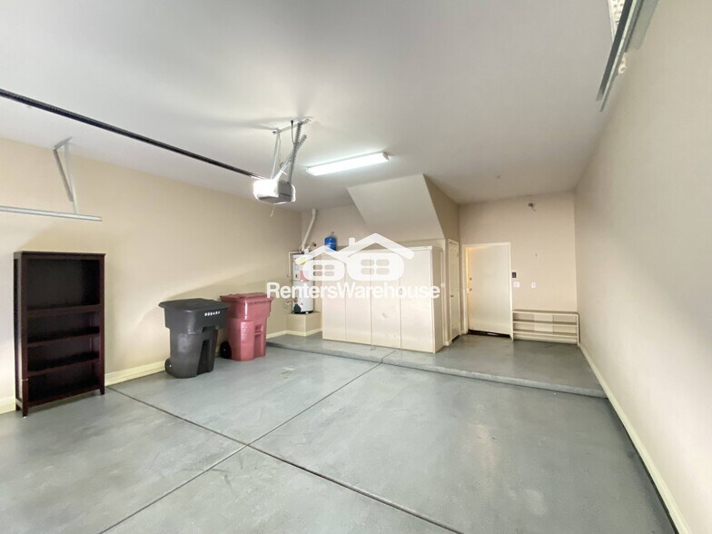 Building Photo - 16420 N Thompson Peak Pkwy