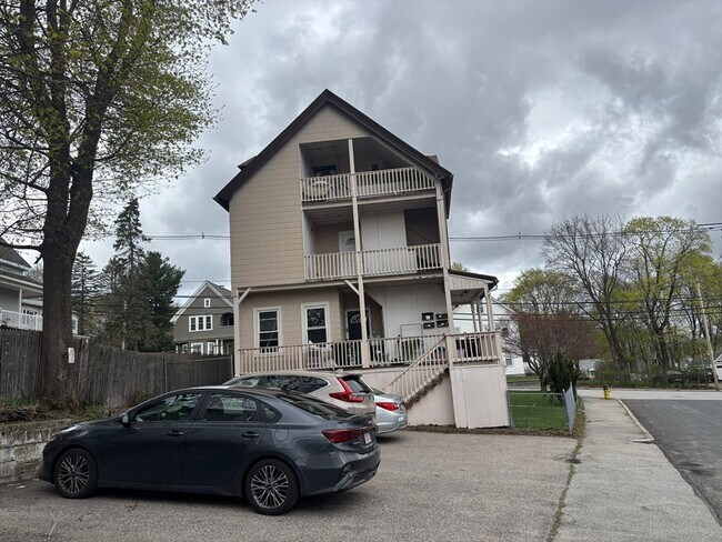 Building Photo - 41 Whipple St