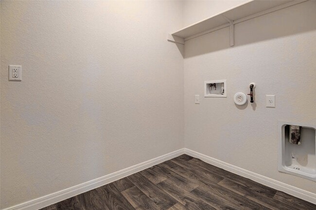 Building Photo - 228 Sunniberg Lp