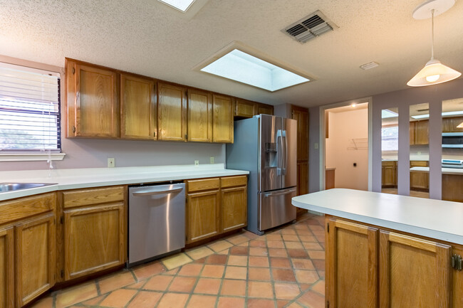 Building Photo - Two-story - 2 bedroom/ 2.5 bath townhome -...