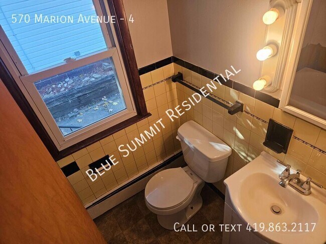 Building Photo - 570 Marion Ave