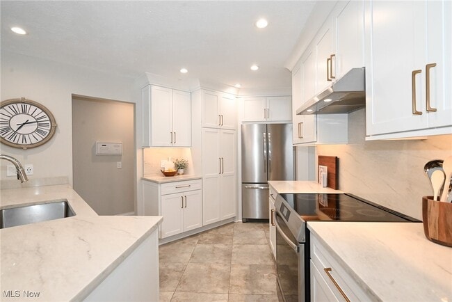 Building Photo - 1305 Fieldstone Ct