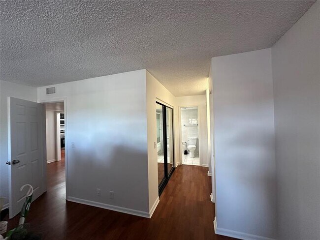 Building Photo - 22615 SW 66th Ave