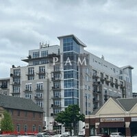 Building Photo - 601 E Ogden Ave