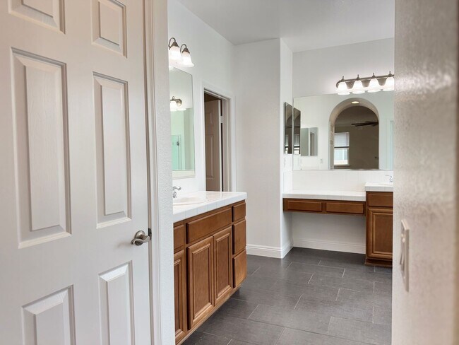 Building Photo - Spacious 6-Bedroom Estate in the Heart of Eastvale