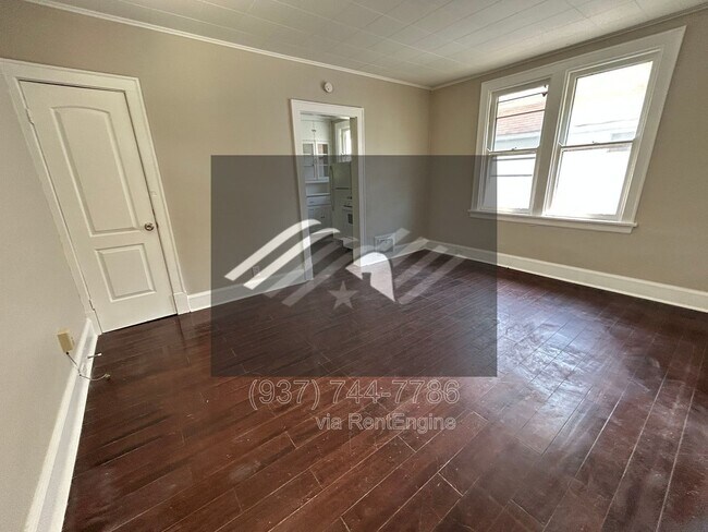 Building Photo - 5563 Bosworth Pl