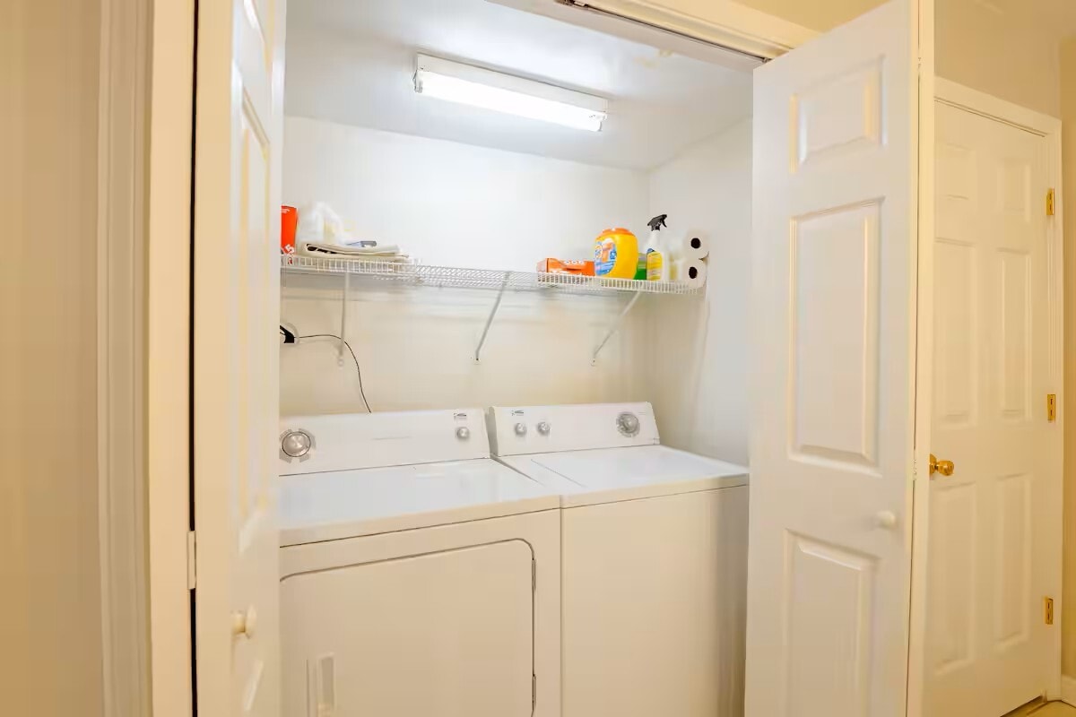 Full size washer and dryer provided. - 515 School Ln