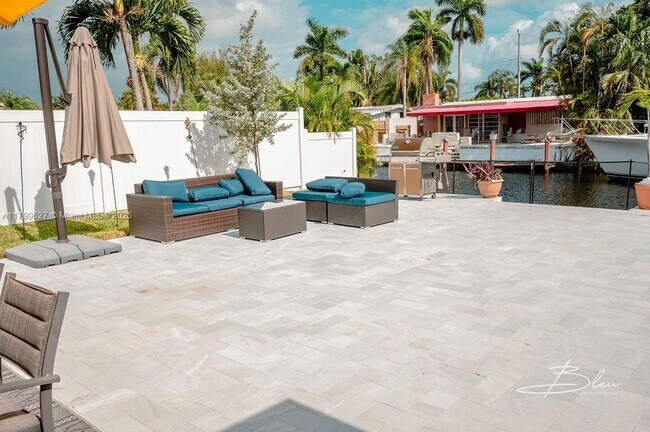 Building Photo - 2506 Bimini Ln