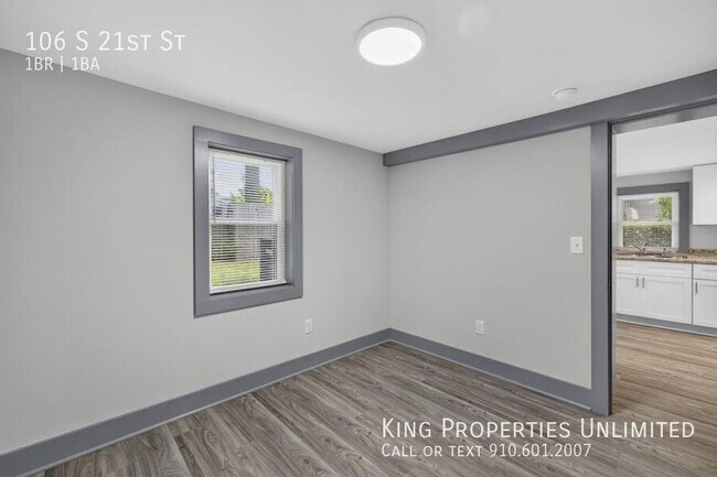 Building Photo - 106 S 21st St