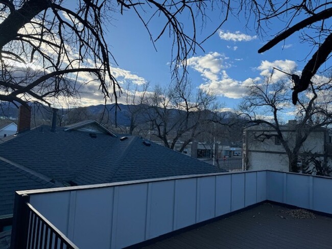 Building Photo - Charming 3BD/2BA Home in the Heart of Old ...