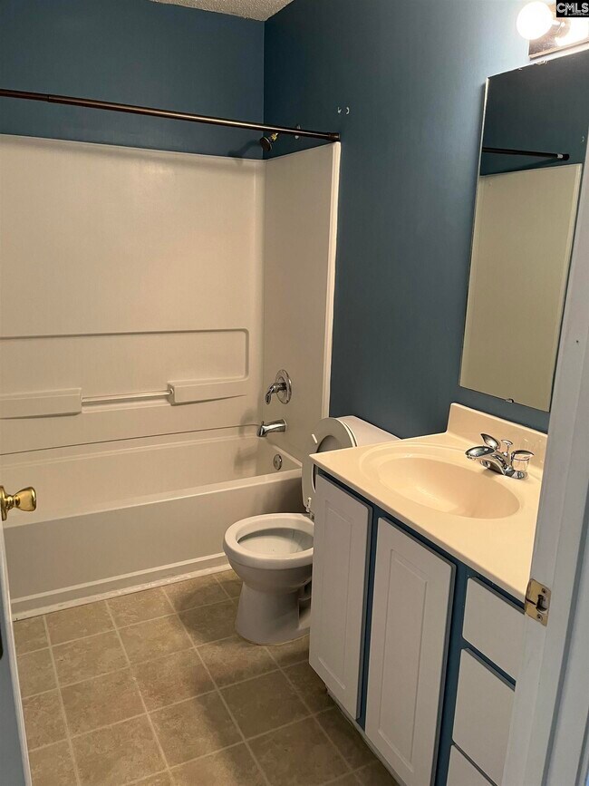 Building Photo - 361 Summer Bend Rd