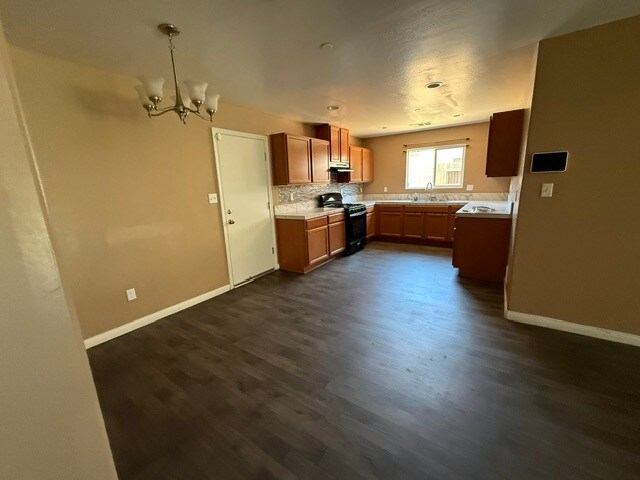 Building Photo - 1037 Honeybell Ct