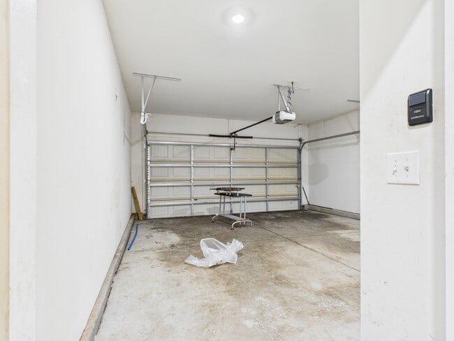 Building Photo - 6725 Good News Dr