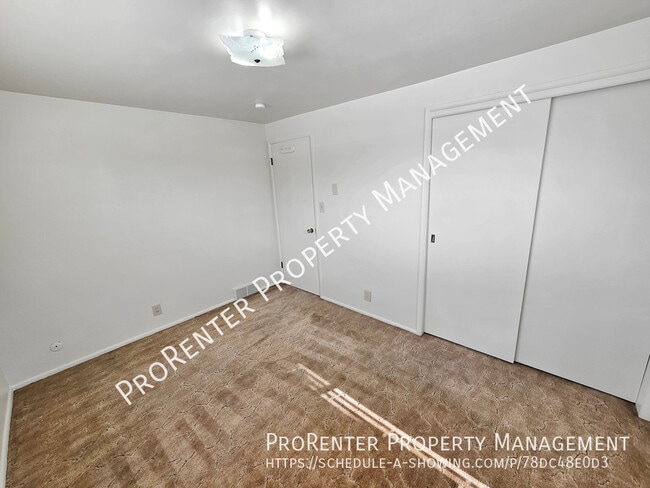 Building Photo - 317 S 300 W