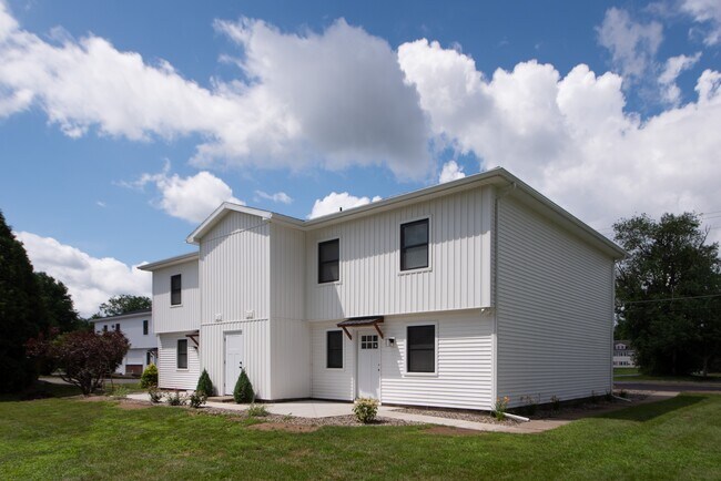 Primary Photo - 6 -14 Kirby Rd