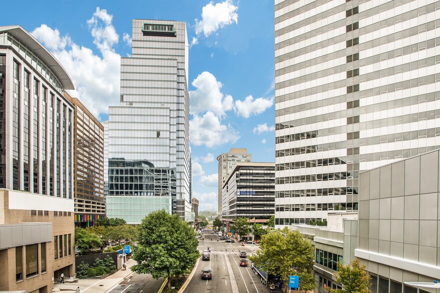 ROSSLYN NEAR-BY - 1021 Arlington Blvd