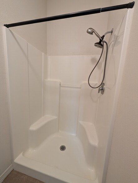 Building Photo - 286 La Valle Strada
