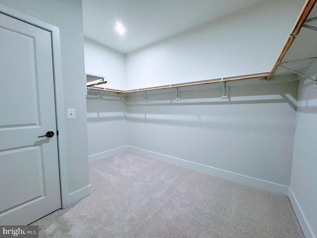 Building Photo - 122 Galaxy Pl