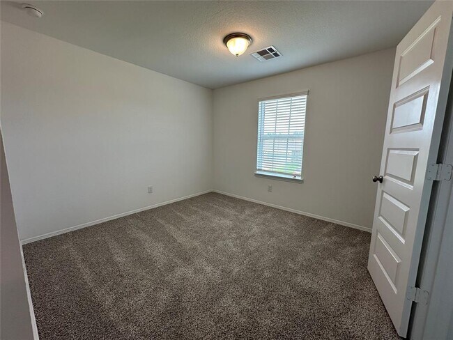 Building Photo - 25628 Microstar Wy