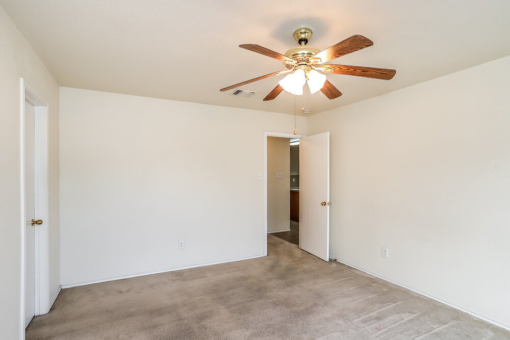 Building Photo - 20830 Banyan Crest Ln