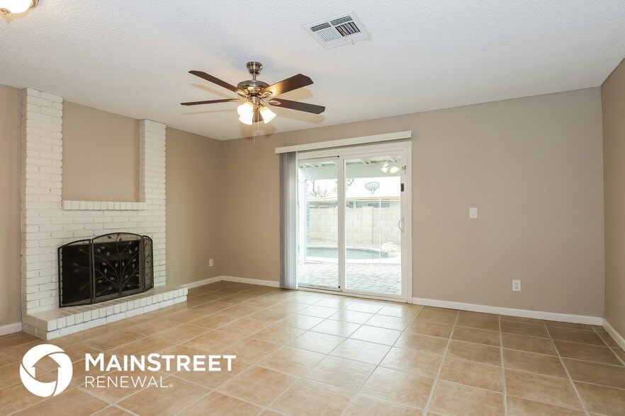 Building Photo - 7297 W Shaw Butte Dr