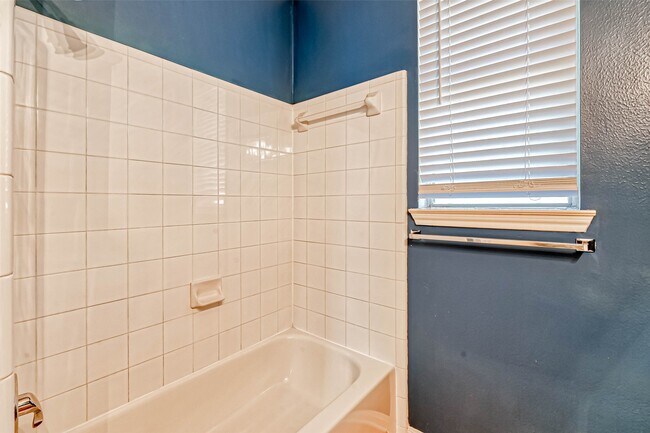 Building Photo - 23646 Hawkins Creek Ct