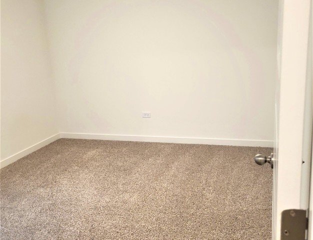 Building Photo - 13726 Sanibel St