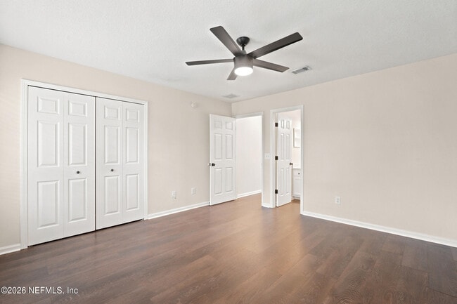 Building Photo - 577 Scrub Jay Dr