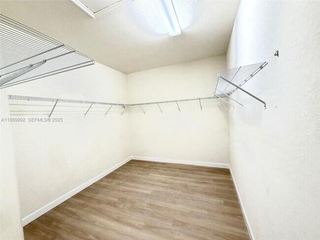 Building Photo - 15153 SW 117th Terrace