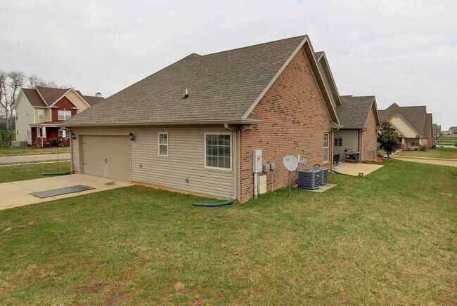 Building Photo - 1149 NJA Tate Dr