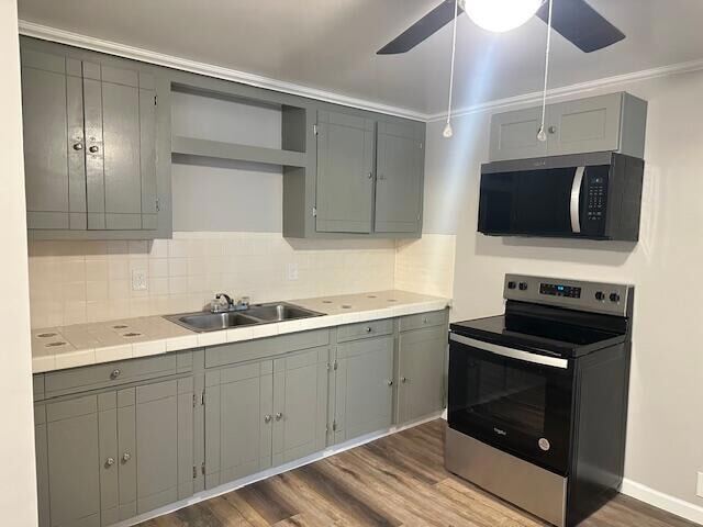 Building Photo - 4033 Pineview Dr NW